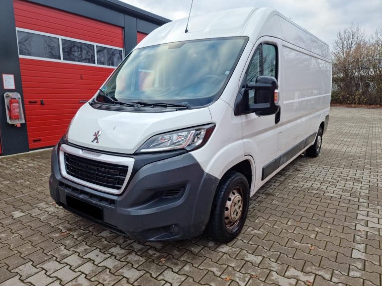 Peugeot Boxer mieten in Landshut oder in Moosburg bei FAM