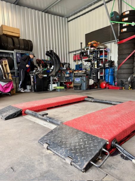 FAM Transportervermietung & Reifenservice inkl. Sicherheit Reifenwechsel und Radwechsel in Moosburg bei FAM