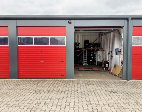 FAM Transportervermietung & Reifenservice inkl. Sicherheit Reifenwechsel bei FAM in Moosburg