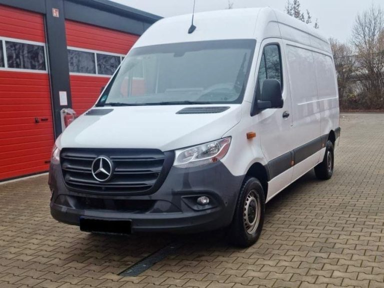 Mercedes Sprinter mieten in Landshut oder in Moosburg bei FAM 