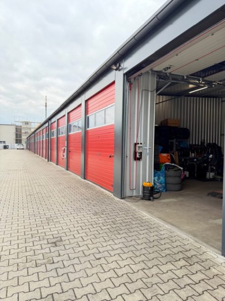 FAM Transportervermietung & Reifenservice inkl. Sicherheit Radwechsel bei FAM in Moosburg